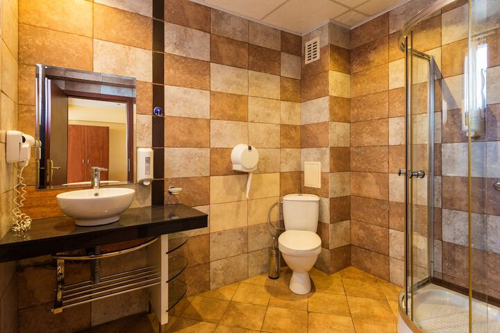 Clean Restrooms