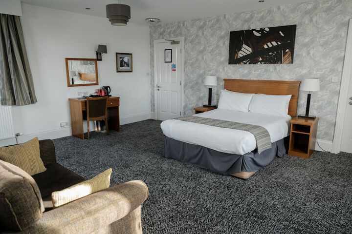 Fairways Inn in Manchester