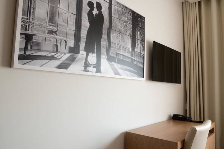 Room 22 of 49