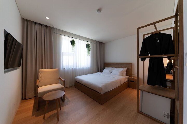 Room 7 of 88