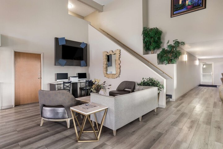 Hotel Interior 2 of 28