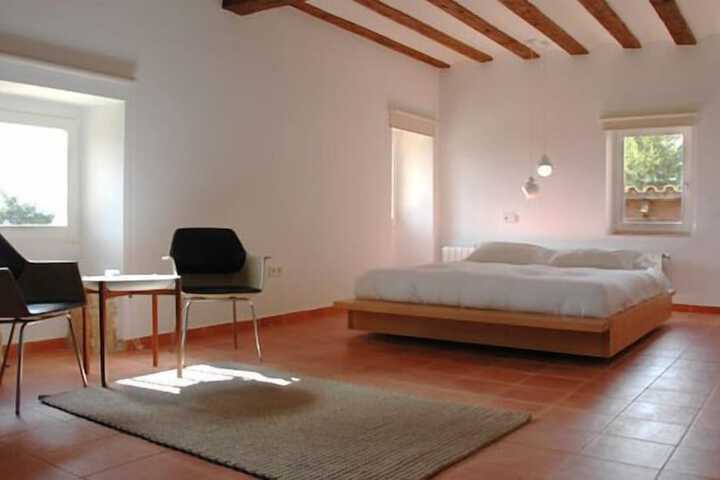 Room 13 of 42