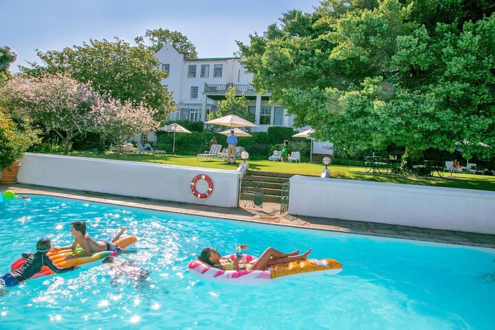 Pool Hotel