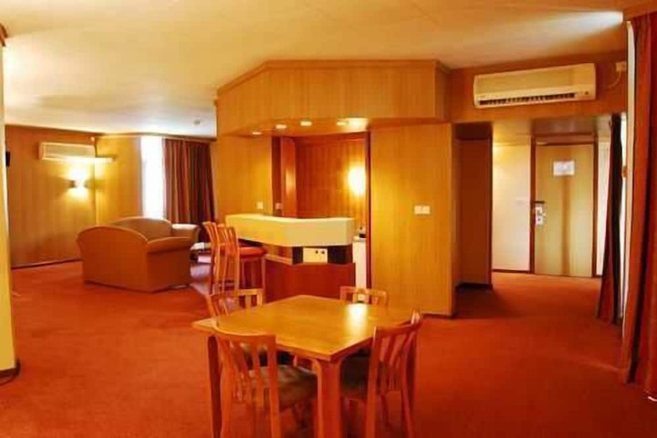 Room 13 of 45