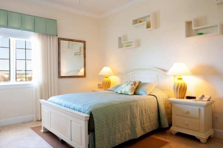 Room 47 of 214