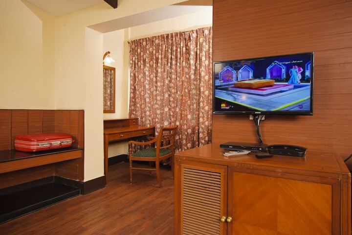 Room 19 of 28