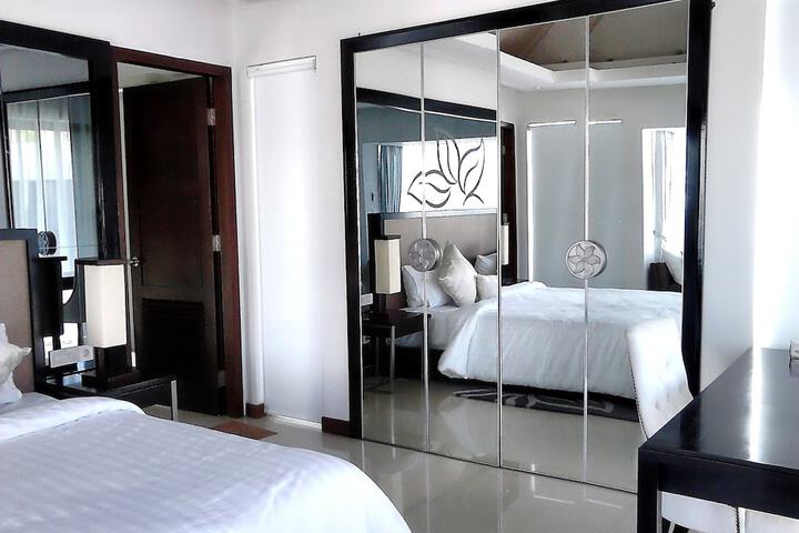 Room 28 of 54