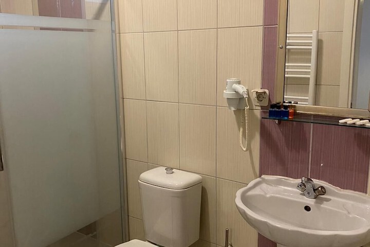 Room 17 of 52