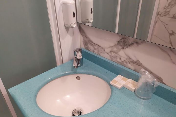Room 12 of 52