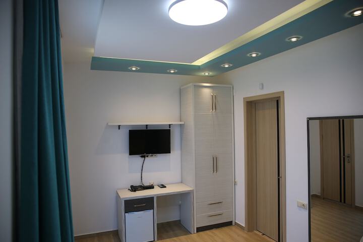 Room 14 of 72