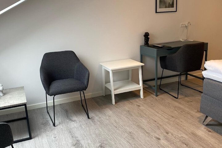 Room 25 of 69