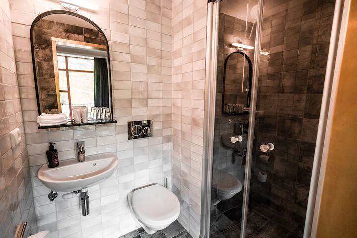 Bath Interior