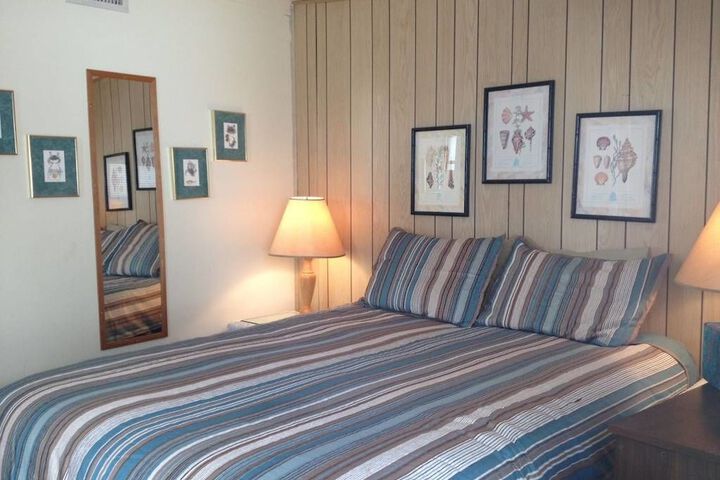 Room 6 of 29