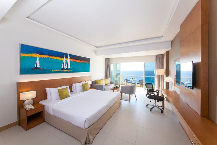 Room 14 of 96