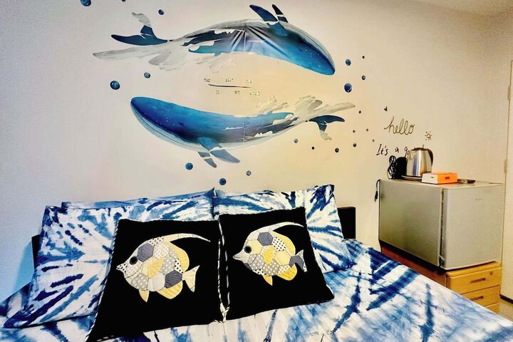 Room 1 of 6