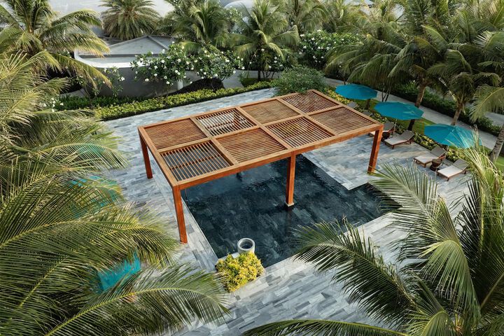 Pool 56 of 197