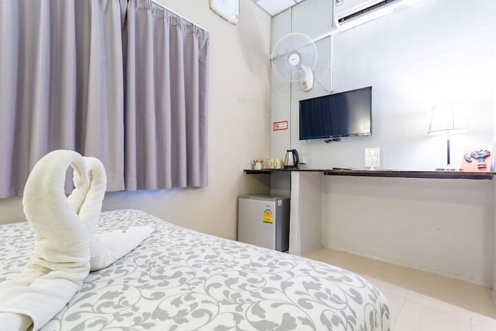 Room 15 of 43