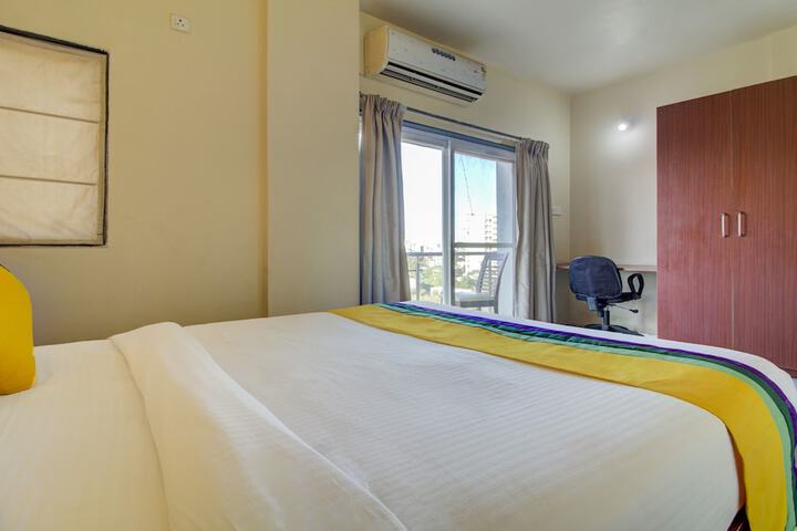 Room 9 of 41