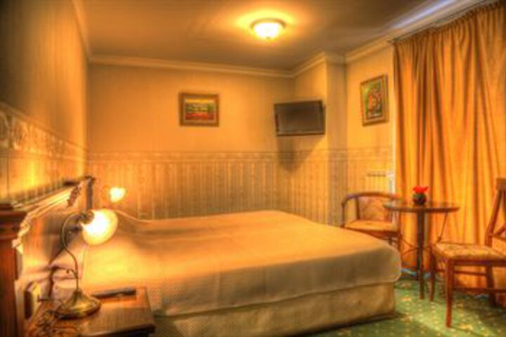 Room 14 of 53