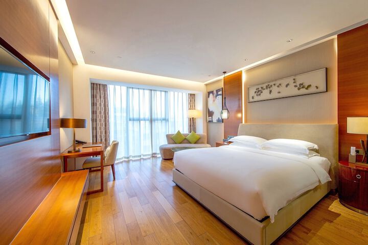 Room 5 of 57