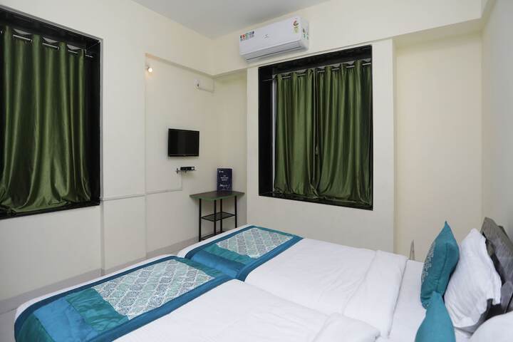Room 7 of 19