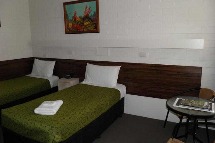 Room 15 of 53
