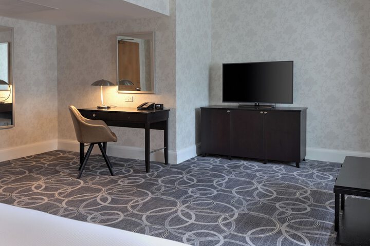 Room 18 of 138