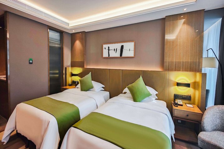 Room 28 of 162