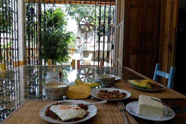 Breakfast/Coffee Service 22 of 67