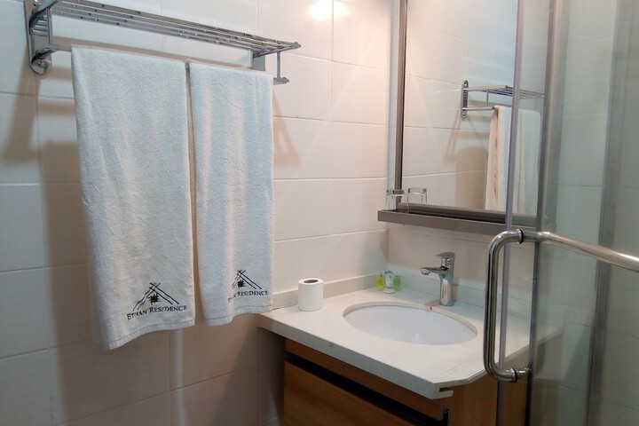 Room 16 of 31