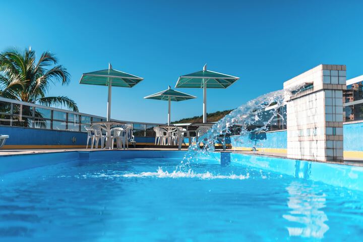 Pool 17 of 36