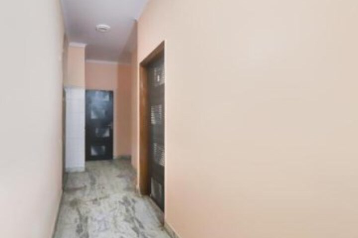 Radhe Radhe Dham by OYO Rooms