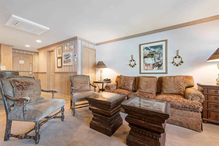 Photo of Cozy 2 Bedroom Slopeside Mountain Residence in Vail Village Just Steps From Gondola 1