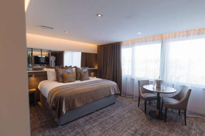Room 8 of 26