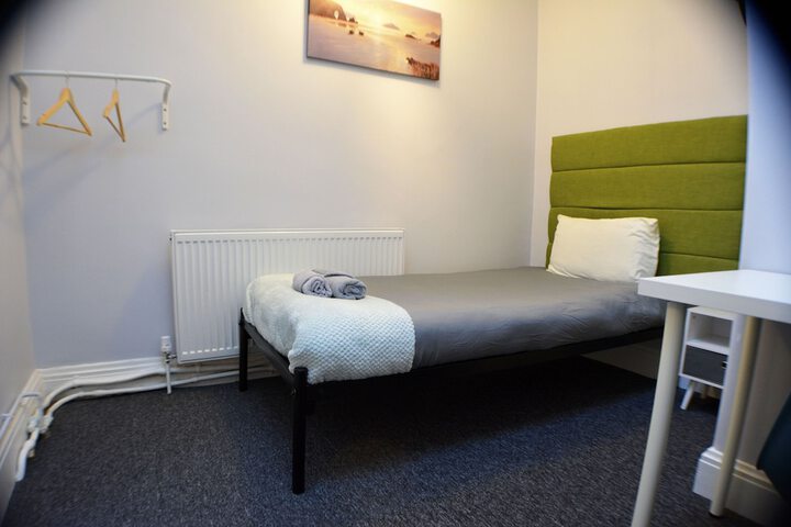 Room 34 of 46