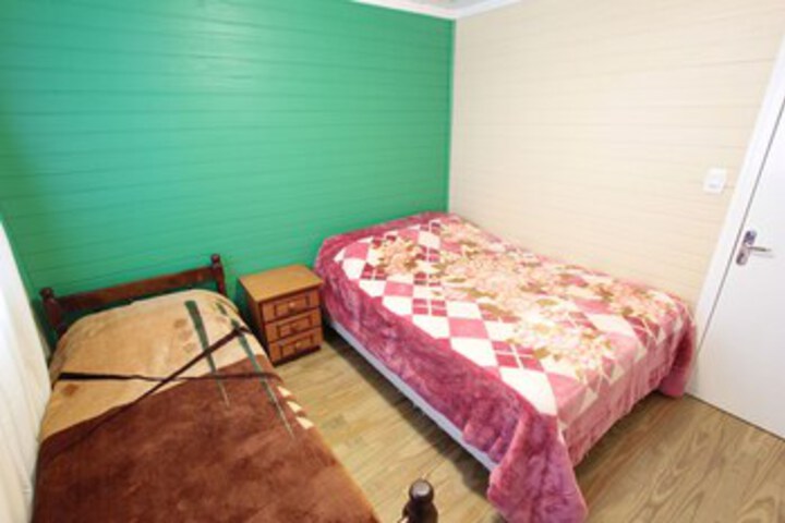 Room 6 of 11