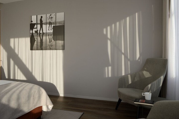 Room 11 of 49