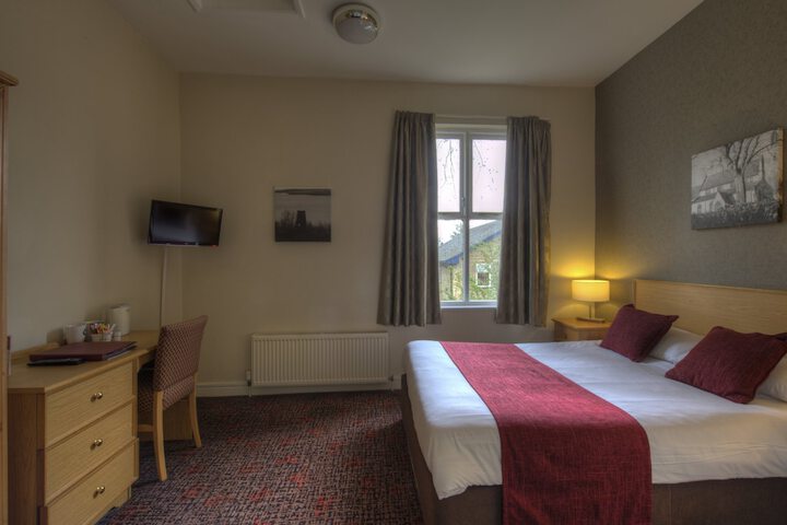 Room 17 of 60