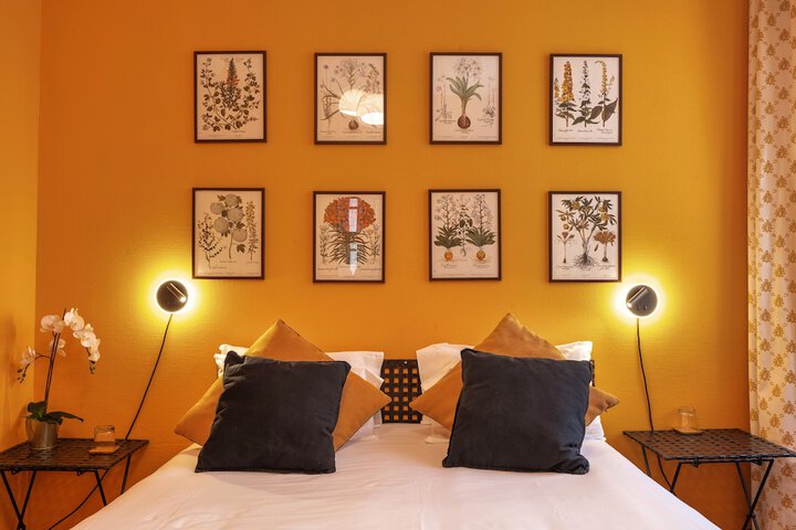 Room 71 of 209