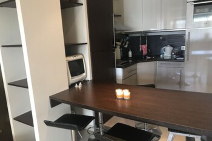 Room 3 of 18