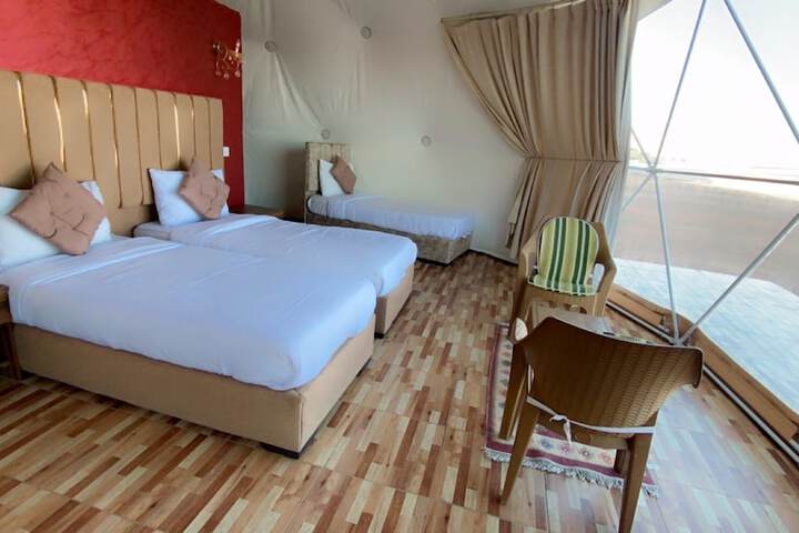 Room 36 of 122