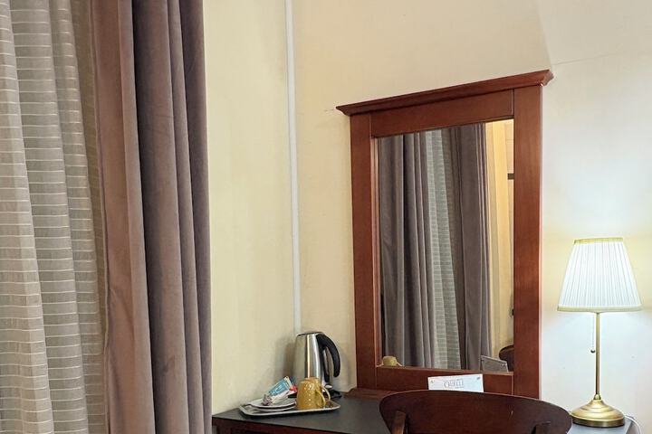 Room 91 of 266