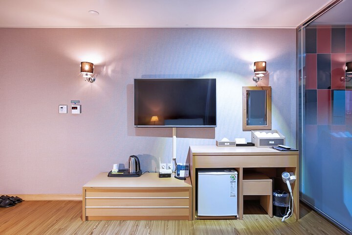 Room 18 of 62