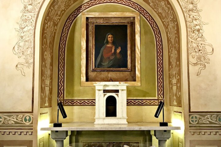 Room 5 of 72