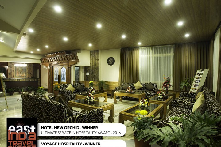 Entrance & Lobby