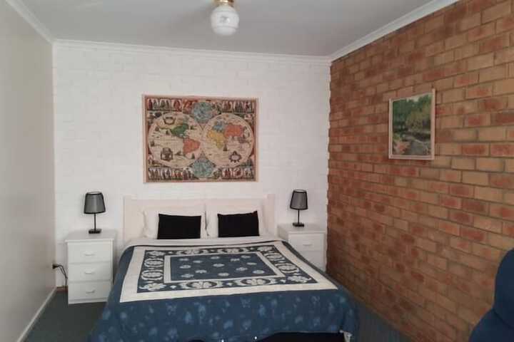 Room 16 of 46