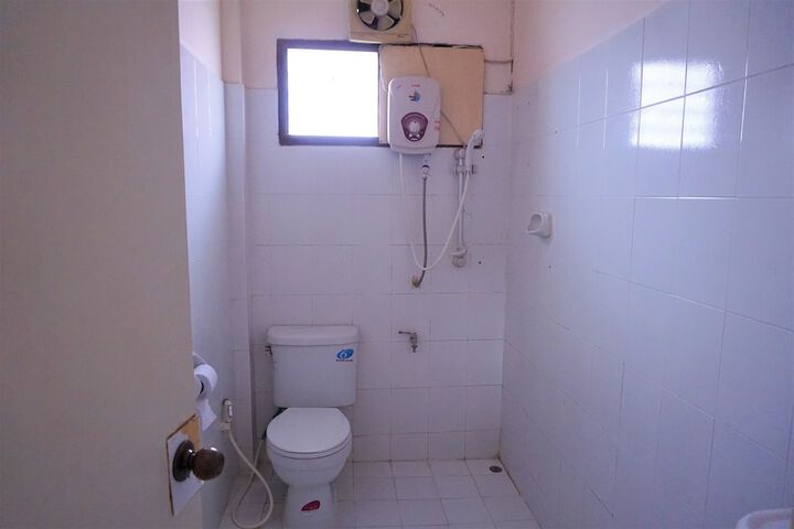 Room 50 of 68