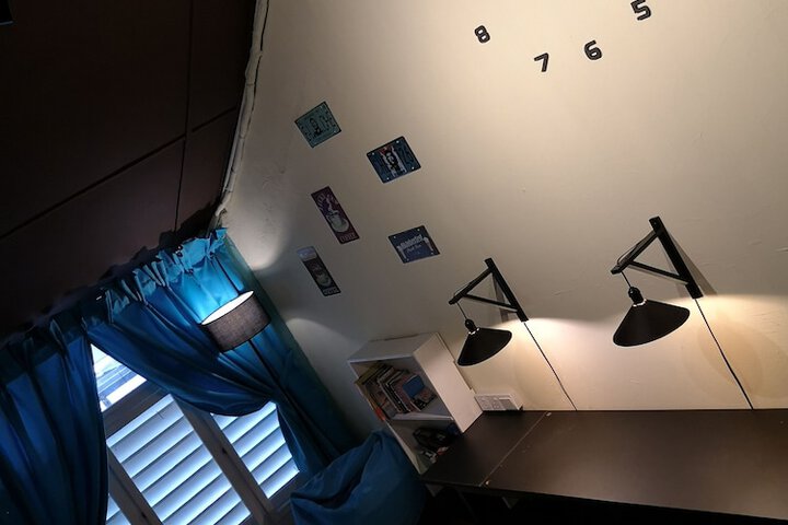 Room 18 of 49
