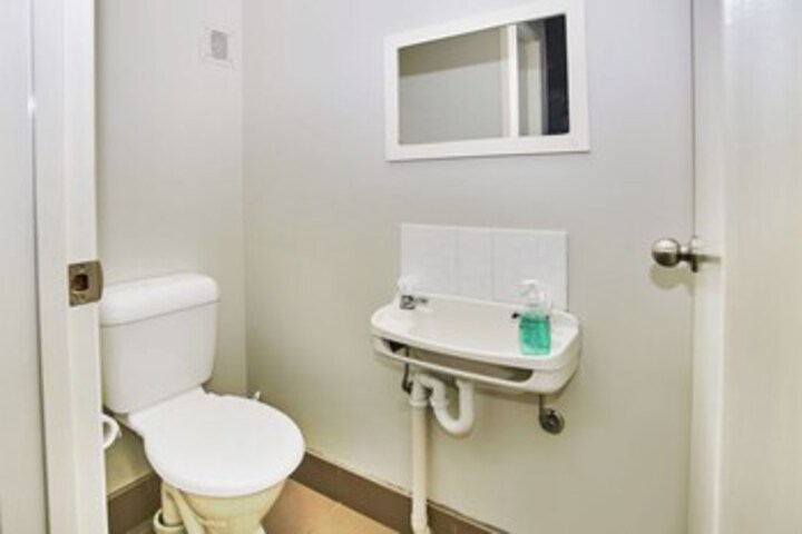 Room 3 of 20