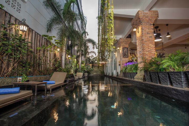 Pool 49 of 100